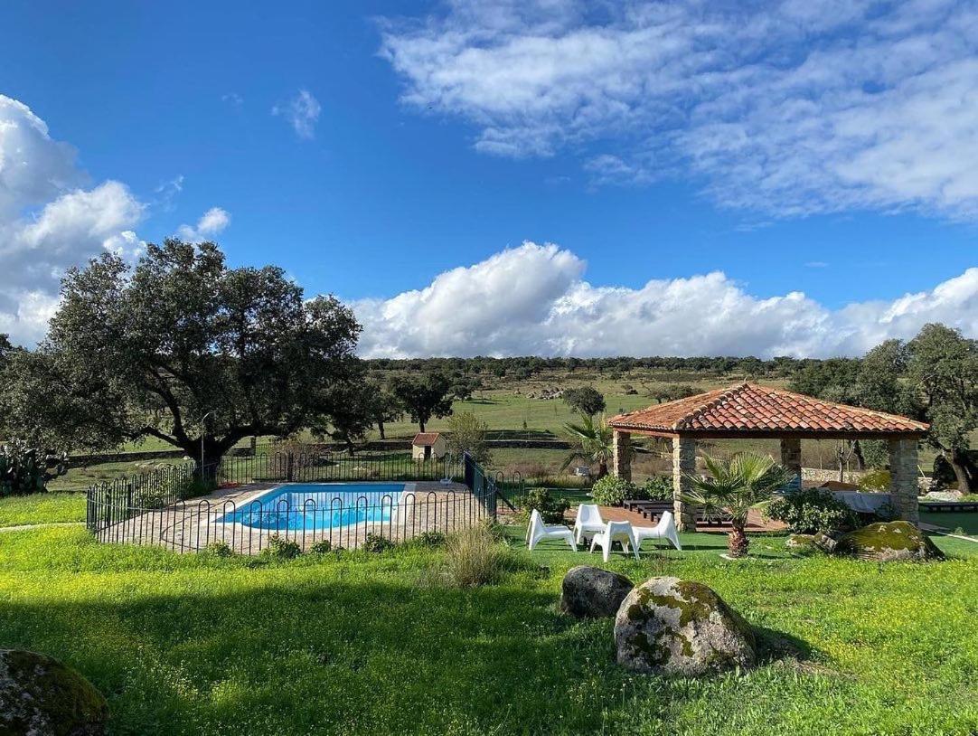 Villa Lidenex Guijo de Granadilla Exterior foto